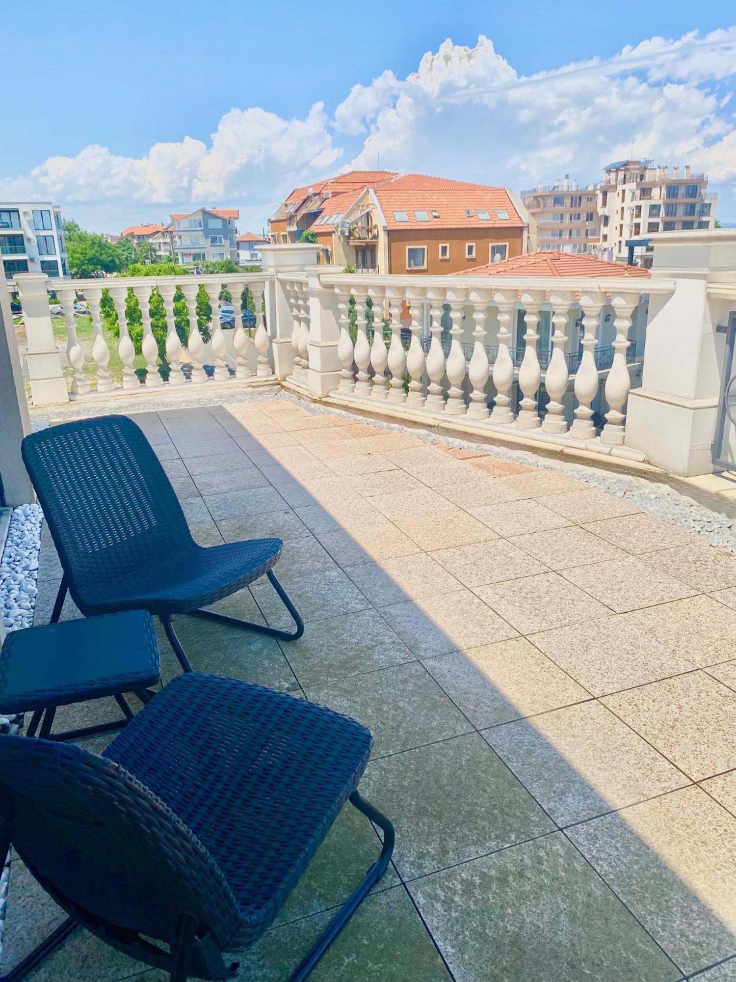 Apartments In Complex Sunny Island Deluxe Chernomorets Buitenkant foto